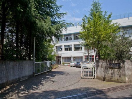 狭山市立新狭山小学校まで、約1115m