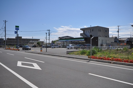 ファミリーマート 狭山祗園店まで、約384m