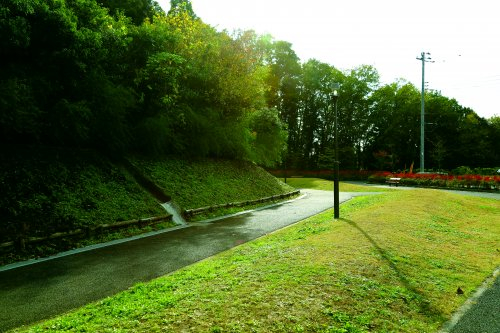 ゆうひ山公園まで、約334m