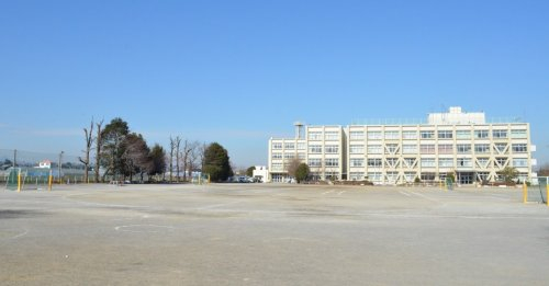狭山市立南小学校まで、約1131m