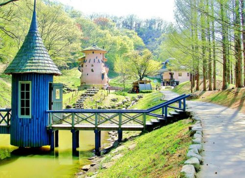 あけぼこ子供の森公園まで、約3297m