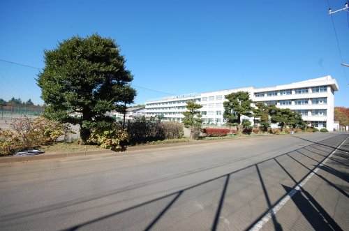 東町中学校まで、約446m