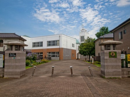 狭山市立入間川小学校まで、約931m