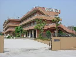 藤沢東小学校まで、約515m