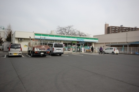 ファミリーマート狭山富士見通店まで、約791m