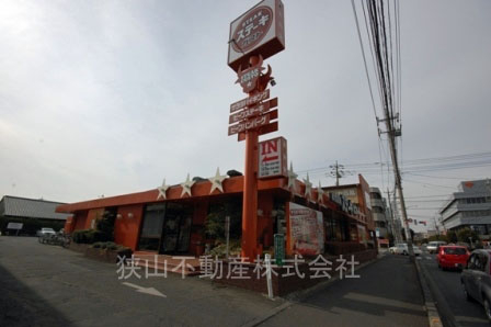 ステーキガスト 狭山店まで、約377m