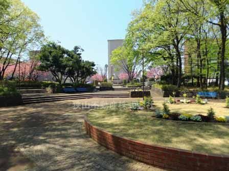 狭山台中央公園まで、約1882m