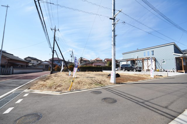 落ち着いた雰囲気の外観です