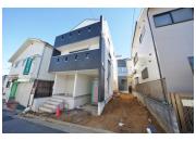 保土ヶ谷駅徒歩8分、人造大理石や床暖房など、高級感溢れる仕様♪横浜市西区元久保町 全2棟新築戸建て2号棟