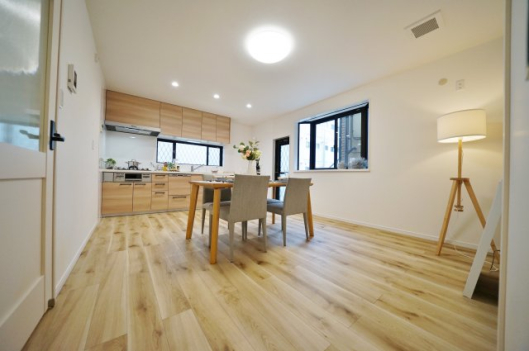 新規内装リフォーム済♪保土ケ谷区狩場町 中古戸建て