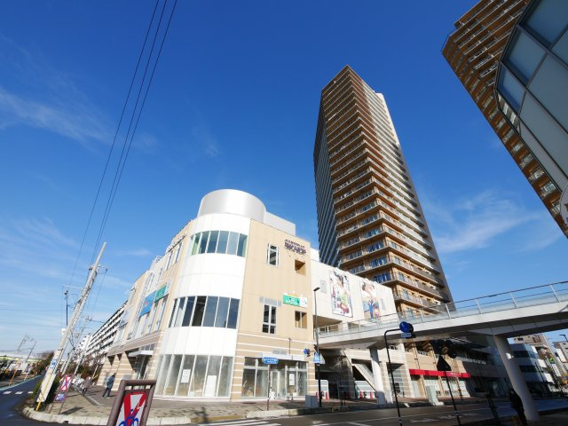 お買い物施設が充実していて生活利便性の高い快適な環境です
