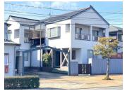 岐阜市清本町中古住宅 大型2世帯住宅 2階にも洗面、シャワールームあります。駐車スペース3台可能!