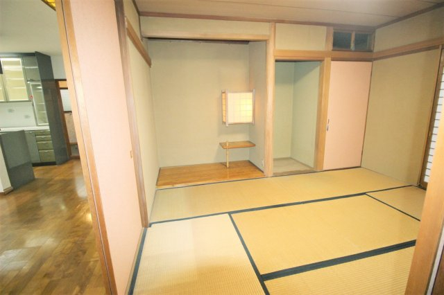 落ち着いた雰囲気の和室付きです