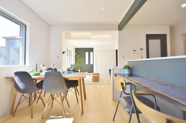 SAN+ZEH(ネットゼロエネルギーハウス)基準クリア住宅や耐震等級3の家。最大10KWまで実質0円にてZEH住宅となる太陽光発電設置可能の建物価格1550万円(税込)基準面積27~28.5坪標準