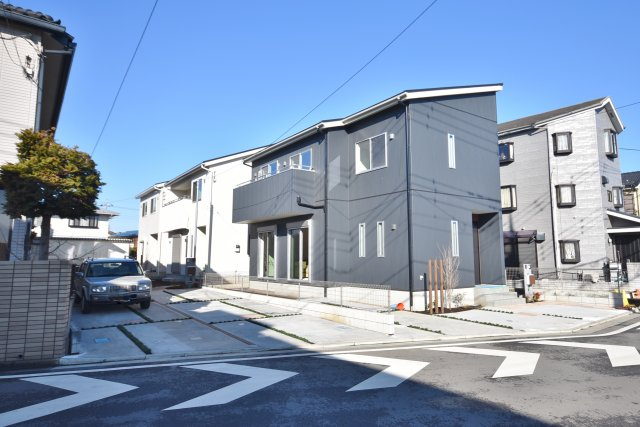 建物は狭山不動産(株)オリジナルSAN+ 高性能ZEH住宅(太陽光設置)本体29坪、坪単価53.9万円(税込)で建築可能