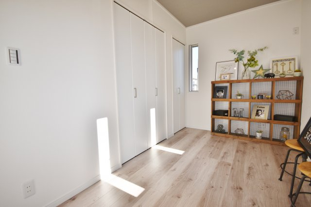 建物は狭山不動産(株)オリジナルSAN+ 高性能ZEH住宅(太陽光設置)本体29坪、坪単価53.9万円(税込)で建築可能