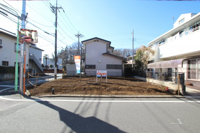 狭山市狭山台の条件付き売地のご紹介です。土地面積は約33.91坪ございます。条件付き売地のため、ご購入後スムーズにプランのご相談が可能です♪